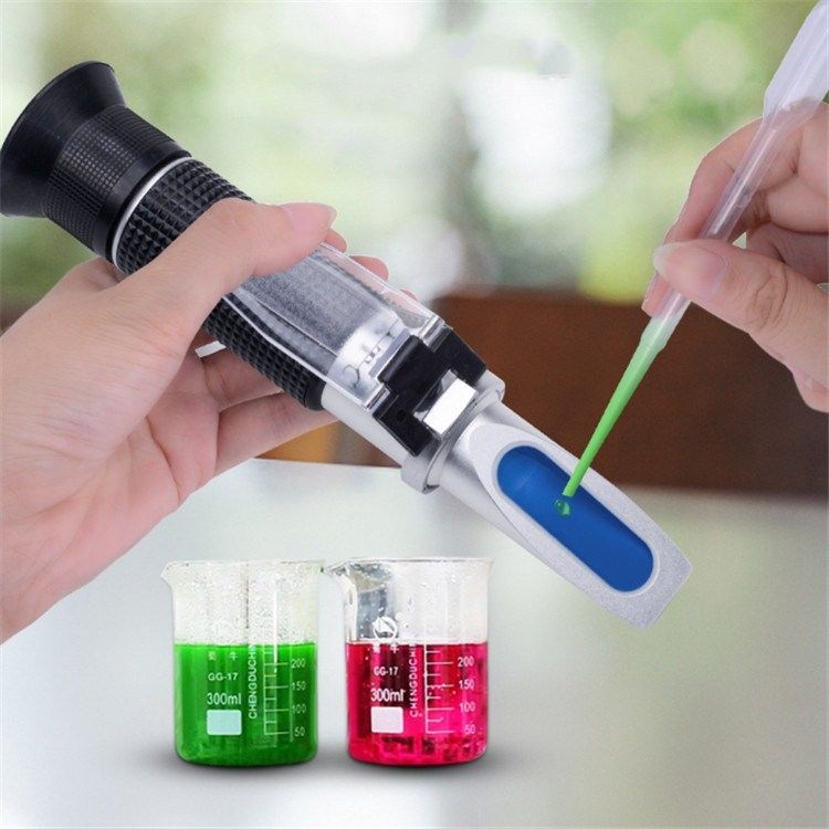 Hand-held Refractometer Alcohol Detector