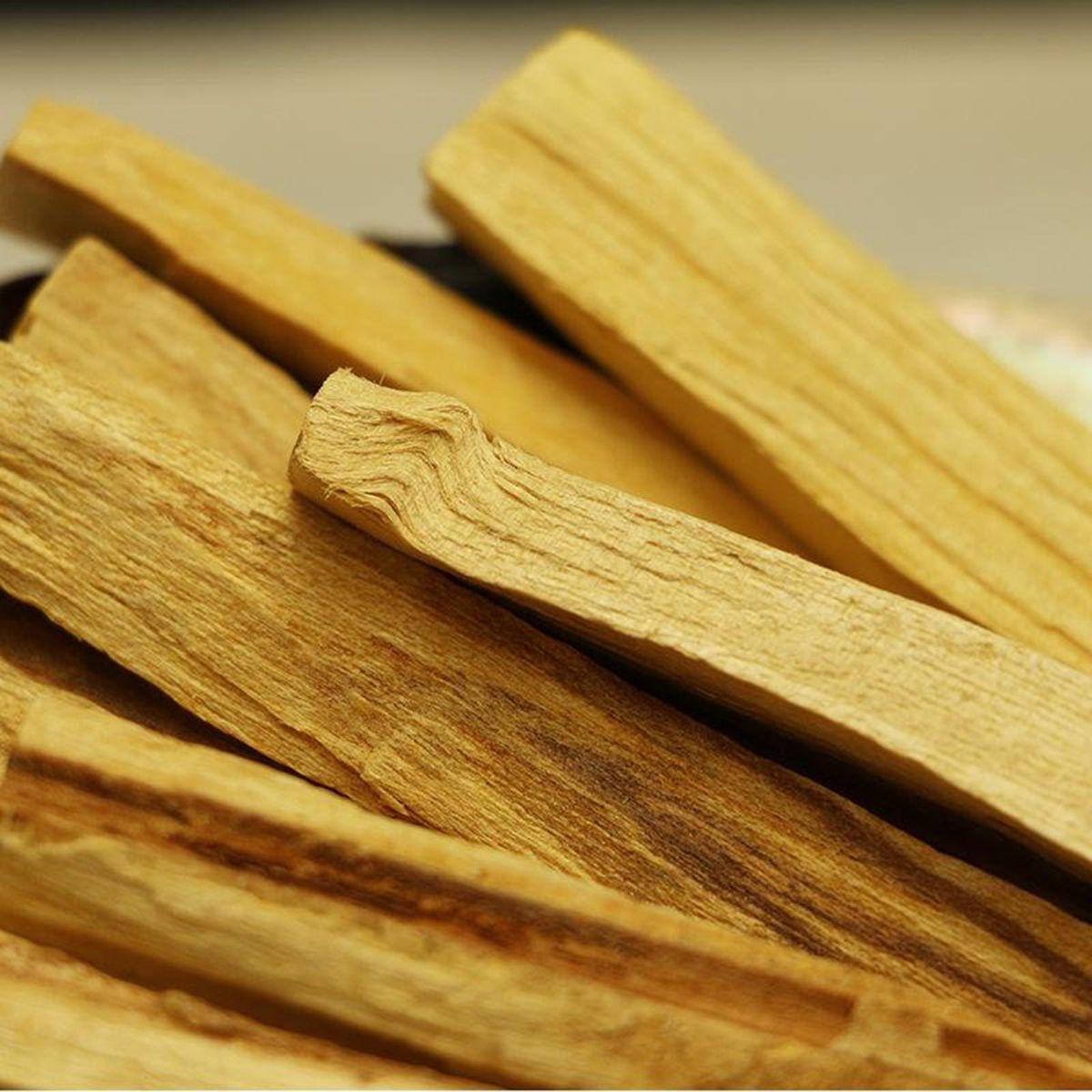 Natural Palo Santo Smudging Sticks, 1pc, Real Holy Wood  Sticks