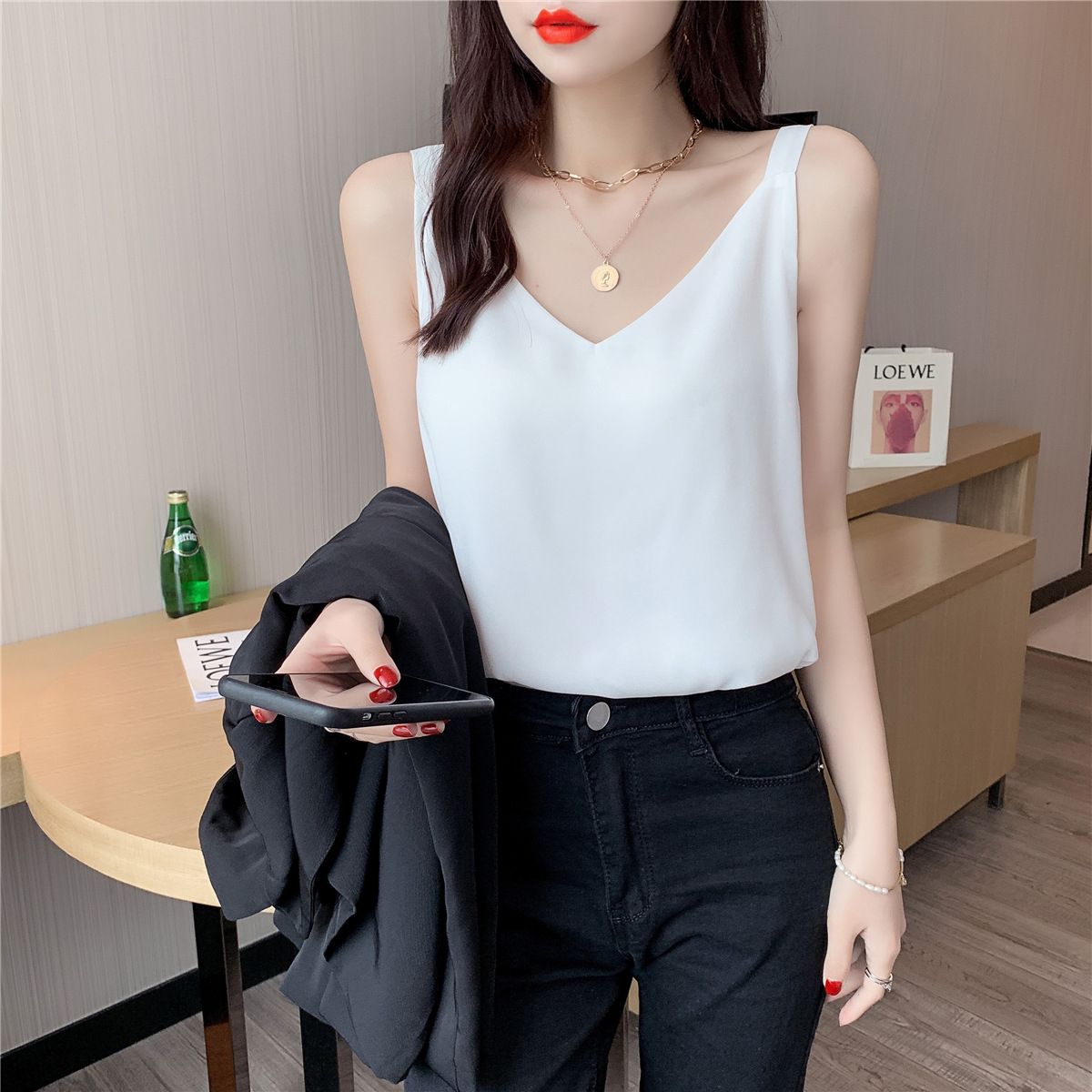 Double Layer Loose And Thin, Wearing A Bottomed Shirt Top