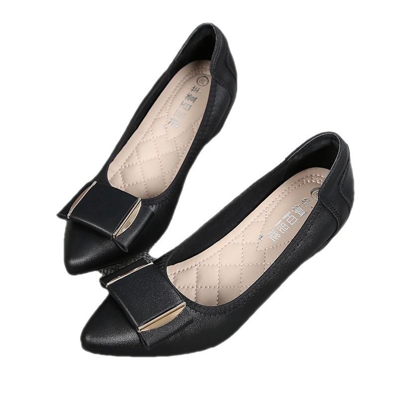 Women's shoes with small slope heels, black work leather shoes, soft soles, raised flat bottoms,