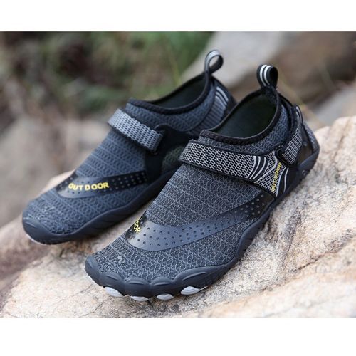 Outdoor Men's And Women's Sports Five-finger Upstream Shoes