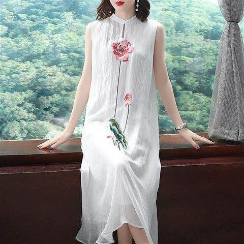2021 New Chinese Style Embroidered Noble Wife Flag Robe S