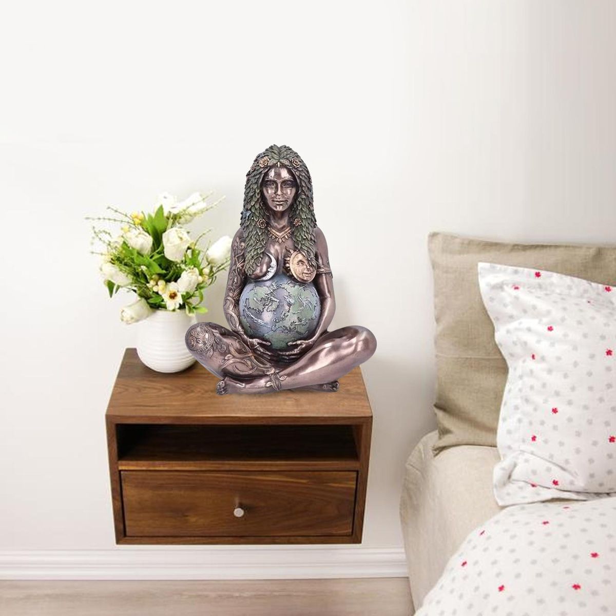 The Earth Goddess Gaia Mother Earth Sculpture Ornaments