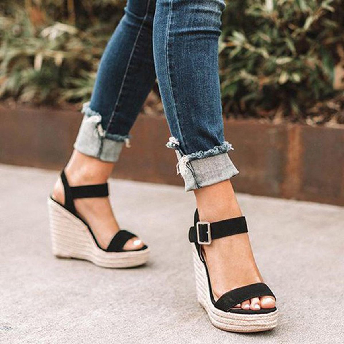 Sandalias Mujer Casual Plus Size Outdoor Beach Slippers Ladies Sandals Buckle Belt Open Toe Slope Heel Weaving Sandals