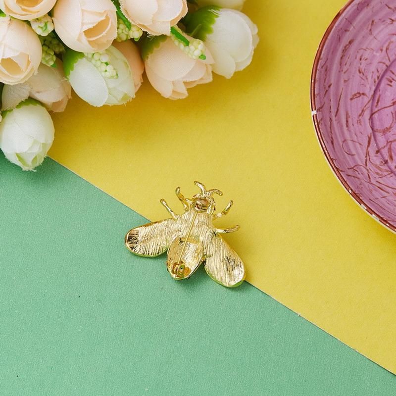Fashionable Bumble Bee Crystal Brooch Pin Costume Badge