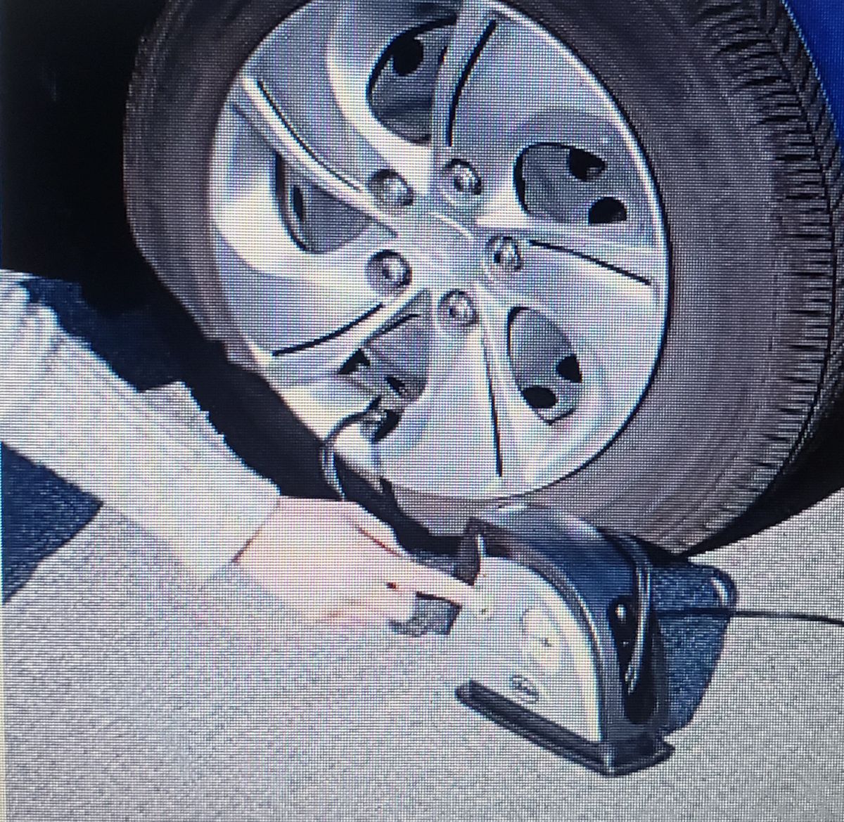 40050 12V TIRE INFLATOR