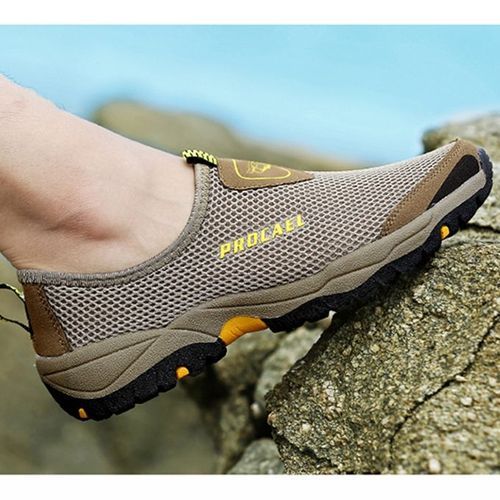 New Men's Outdoor Shoes Breathable Mesh Sneakers -Brown