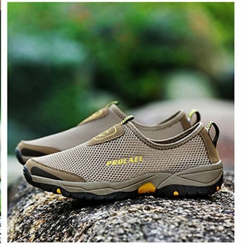 New Men's Outdoor Shoes Breathable Mesh Sneakers -Brown
