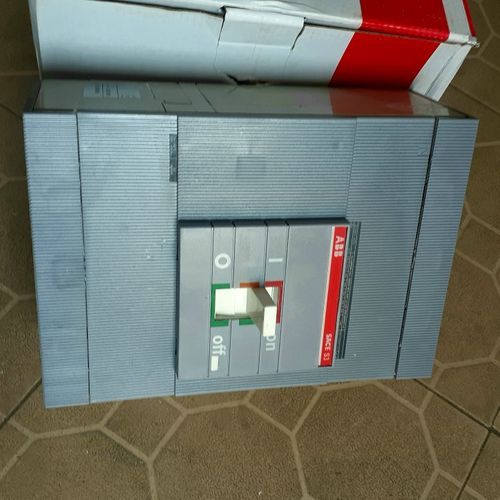 MCCB MOULDER  CASE CIRCUIT BREAKER 400AMP
