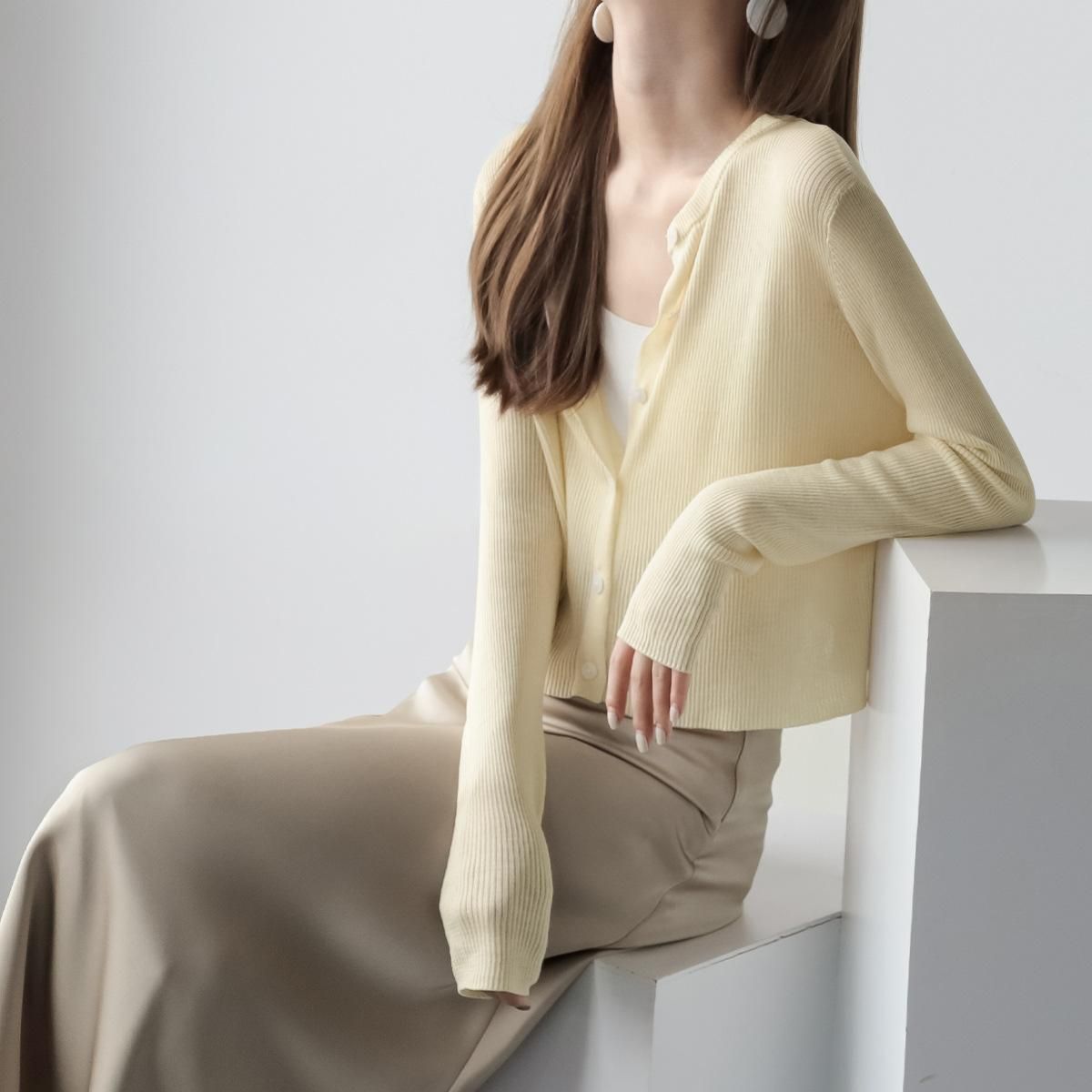 MZOMXL Lanjing Tiansi cardigan with round neck, long sleeved knit shirt for women, gentle and thin