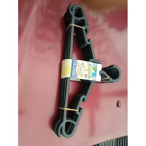 12 Quality Plastic Hanger