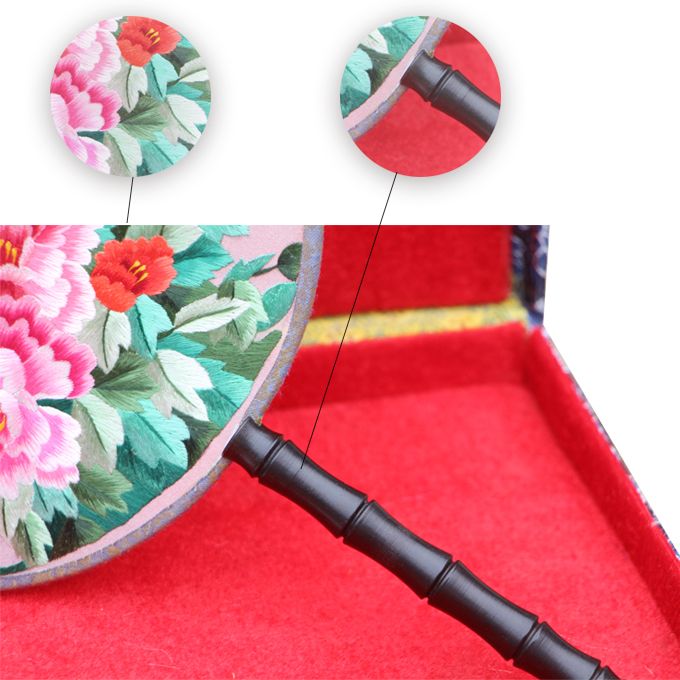 Double-sided Embroidery Fan-Flower Pattern Chinese Classical Art Style, Exquisite Embroidery Craftsmanship, Meticulous Embroidery, Lively Stitches, Beautiful Patterns, And Ingenious Ideas, Good Gift