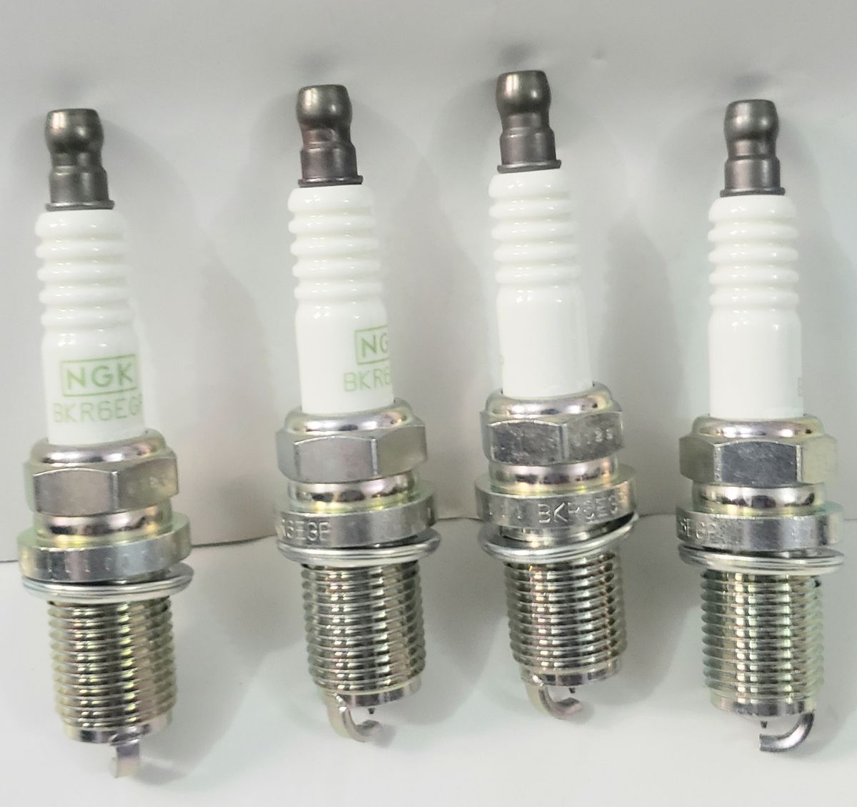 NGK 7092 SPARK PLUG - 4pcs