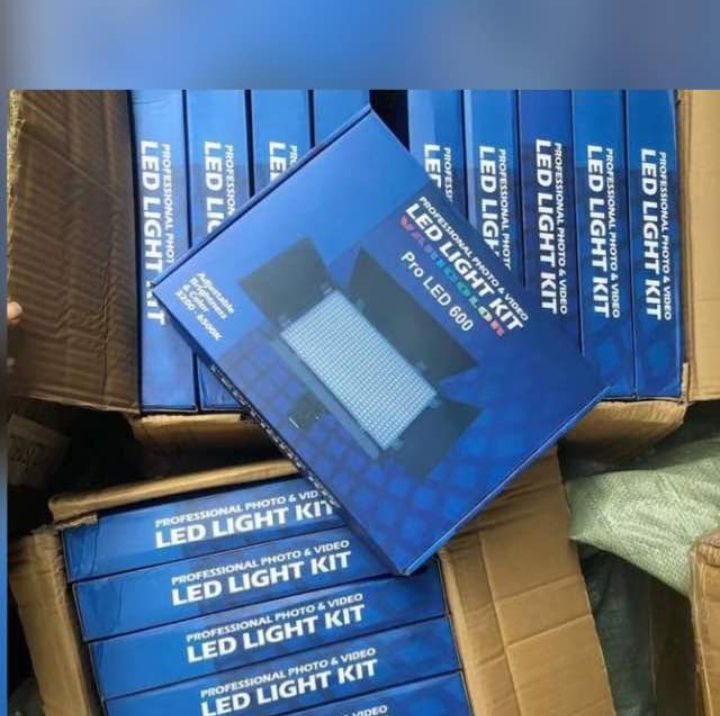 Led 600 Light With Tripod Stand