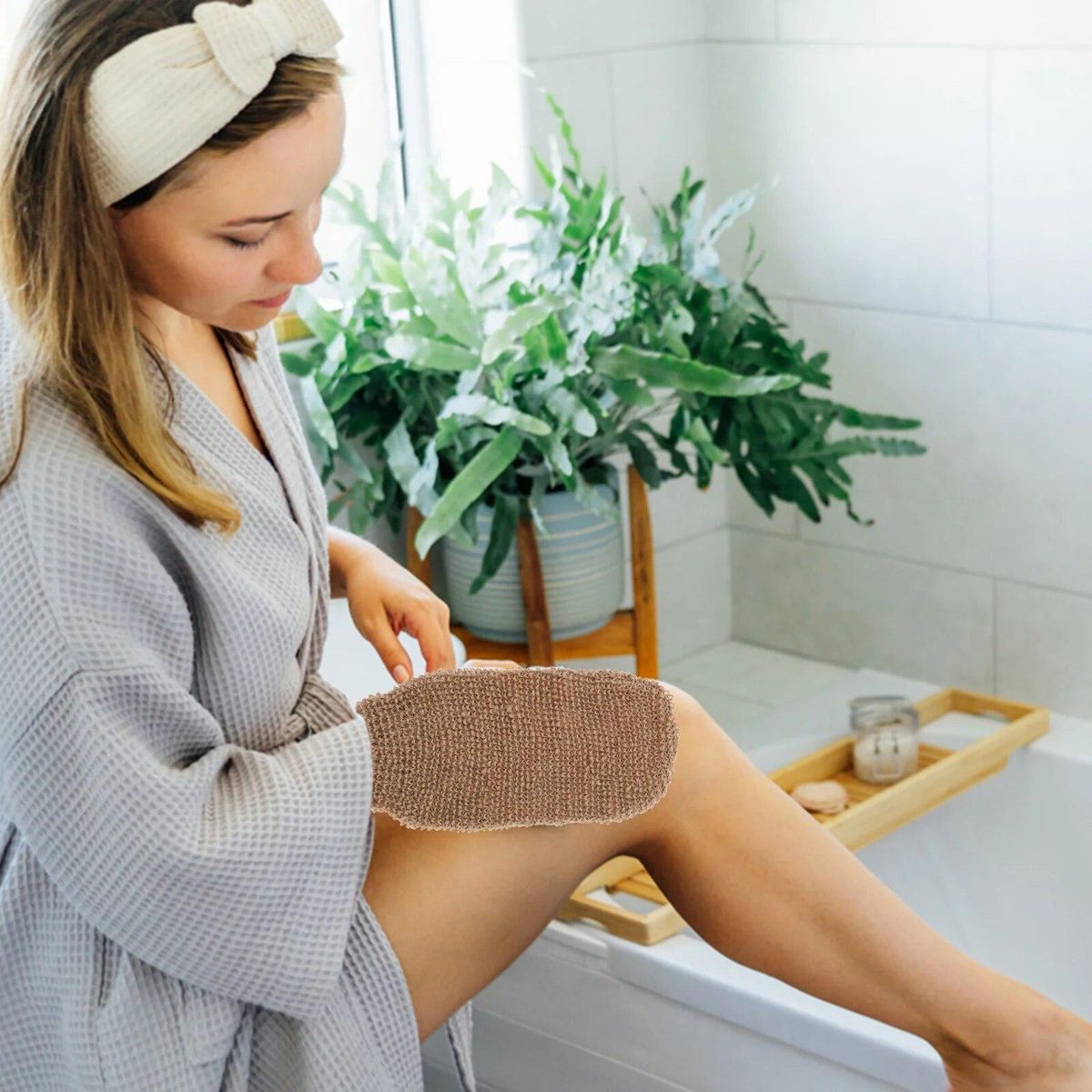 2pcs Bathing Gloves Body Massage Gloves Exfoliating Gloves Shower Gloves Bathroom Accessories for Home Indoor