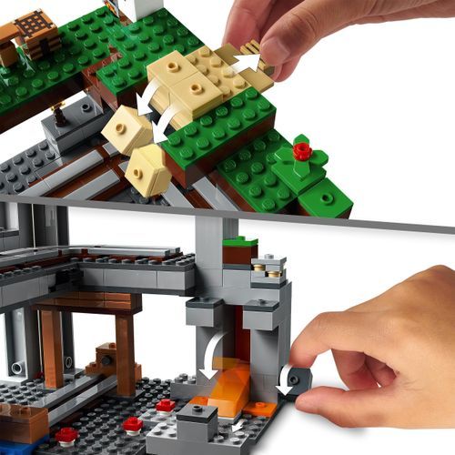 LEGO® Minecraft™ The First Adventure 21169 Minecraft