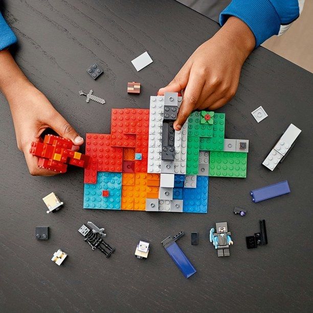 Minecraft The Ruined Portal 21172 Building Kit 316 Pcs
