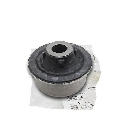 1pcs Lower Arm Rubber Sleeve for Peugeot 206 207 for Citroen C2 Car Accessories Triangular Arm Bushing