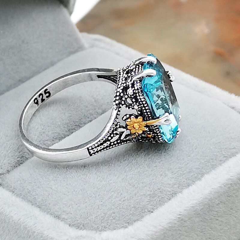 Vintage S925 Square Highland Topaz Finger Ring Geometric