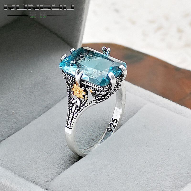 Vintage S925 Square Highland Topaz Finger Ring Geometric