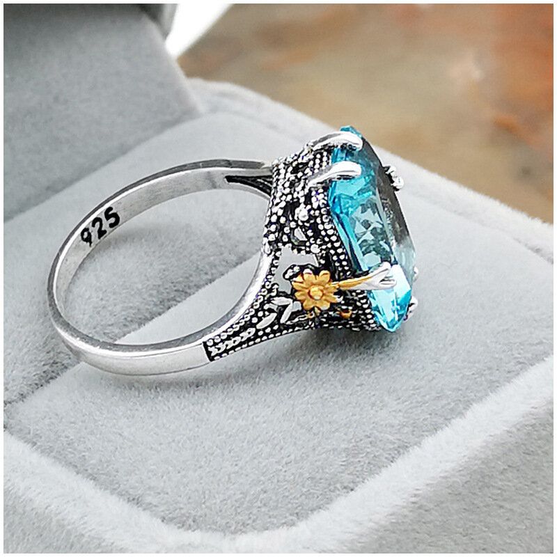 Vintage S925 Square Highland Topaz Finger Ring Geometric