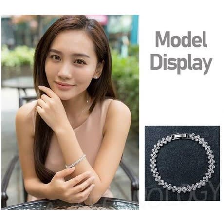 Transparent Female Crystal Bracelet