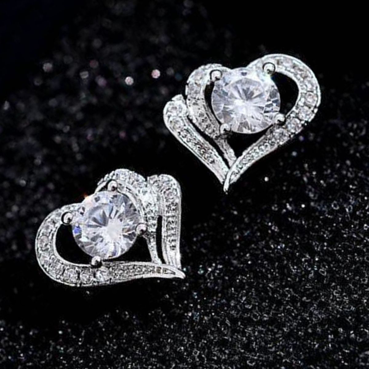 1 Pair Women Earring Heart-shaped Fashion Jewelry-Silver