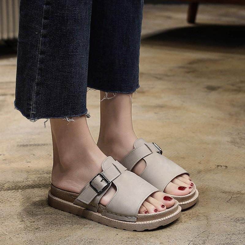 Belt Buckle Flat Slippers Women 2019 Summer New Style Flip-flops Women Thick Bottom Outside Wear Fashionable Comfortable Beach Sandals Beige {40}