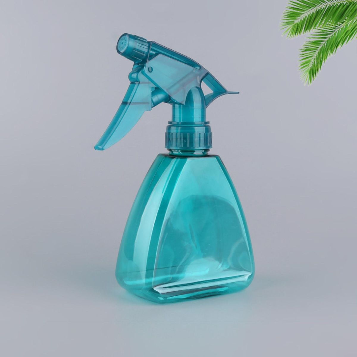 250ML Mist Spray Bottle Ultra-fine Water Sprayer Hair Water Tool Light Blue