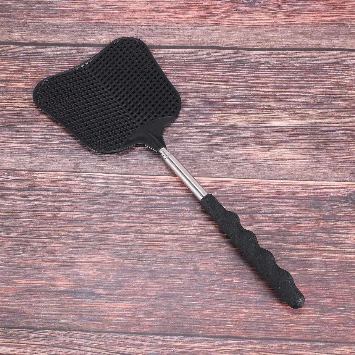 and Fly Killing Plastic Fly Swatter Retractable Stainless Steel Rod Suitable for Indoor and Outdoor Use