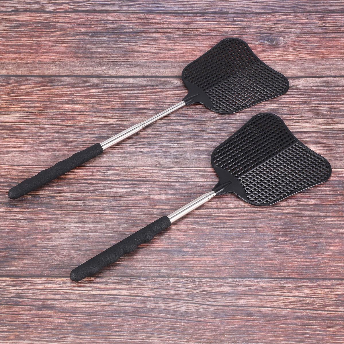 and Fly Killing Plastic Fly Swatter Retractable Stainless Steel Rod Suitable for Indoor and Outdoor Use