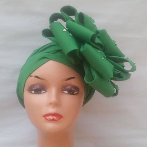 Green Bow Turban With Stones