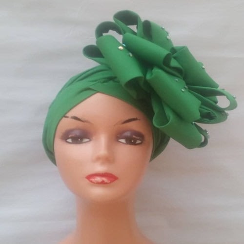 Green Bow Turban With Stones