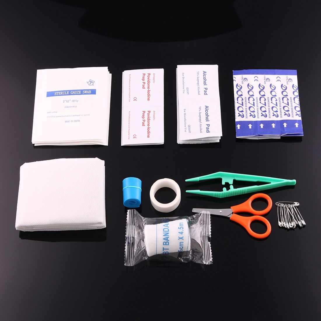 2 PCS Portable First Aid Kit With Bag, Includes Sanitizing Pads, Gauzes, Scissors,Band-aids And Tweezers