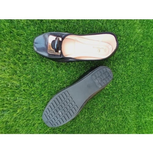 Ladies Flat Shoe - Black