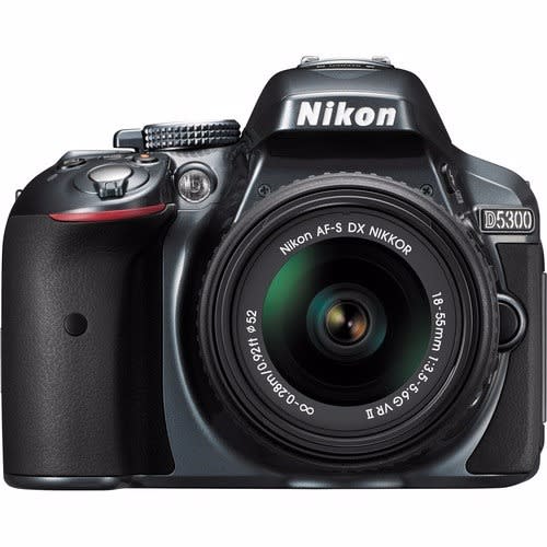 Professional DSLR Digital Camera D5300+2.7-inch articulating LCD
