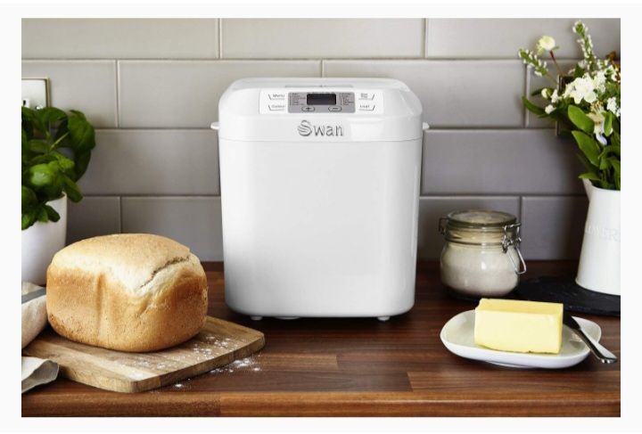 Digital Bread Maker With Adjustable Crust Control - 550W
