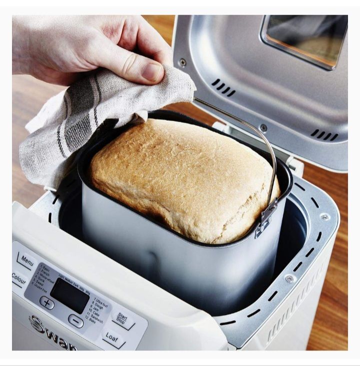 Digital Bread Maker With Adjustable Crust Control - 550W