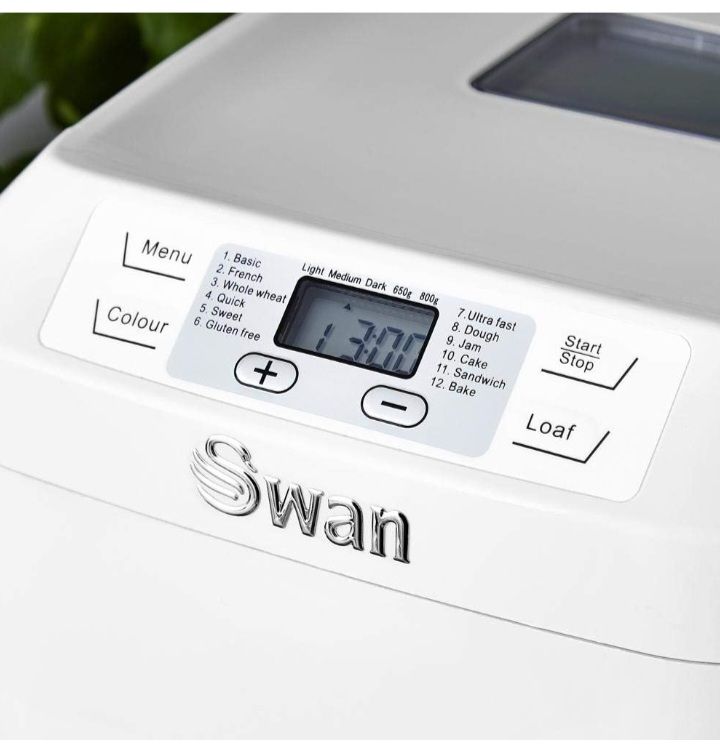Digital Bread Maker With Adjustable Crust Control - 550W