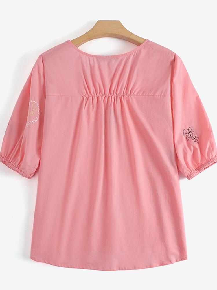 Leisure Embroidered Ruched Round Neck Short Sleeve Cotton Blouse