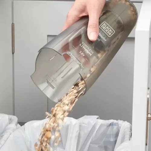 Black & Decker 3.6v Lithium-ion Handheld Vacuum Cleaner