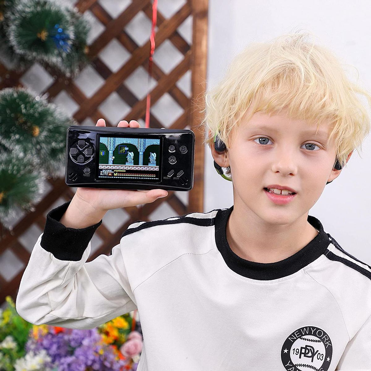 Handheld Game Console Retro Video Game Player TV Output 3.5"