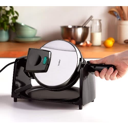 Rotating Waffle Maker - 1000W