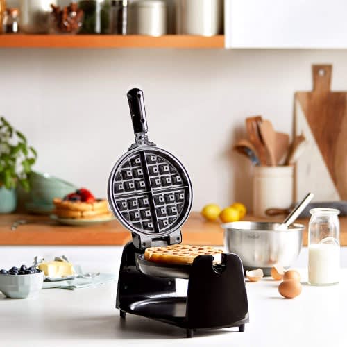 Rotating Waffle Maker - 1000W
