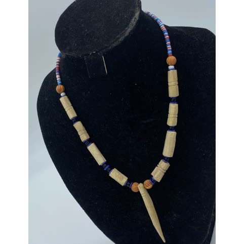 Pointed Men’s Neckpiece
