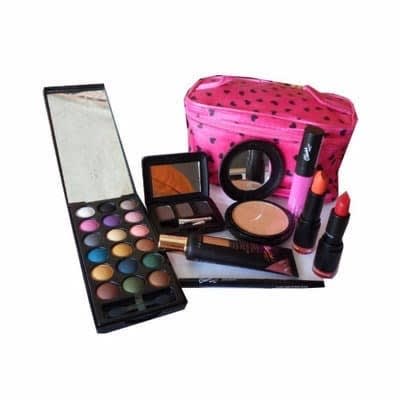 Kit With Free Makeup Bag