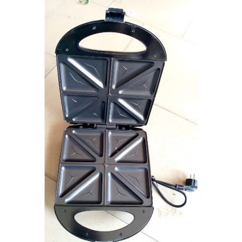 Four Face Toasting Machine - 1999W