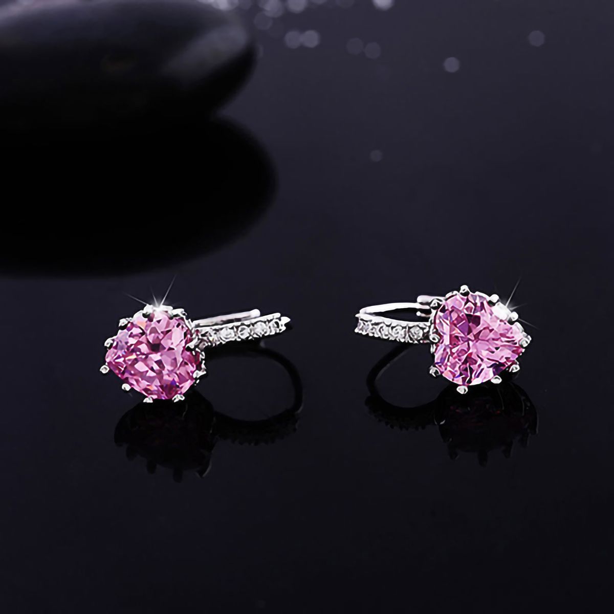 Earrings Rhinestone Inlaid Heart-shape Design Alloy Heart-shape Design Leaverback Earrings For Party-Pink