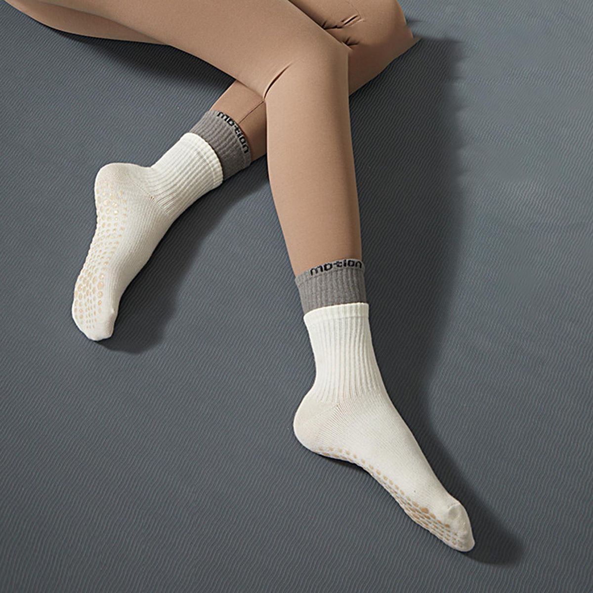 1 Pair Yoga Socks Professional Pilates Sports Stockings White Grey