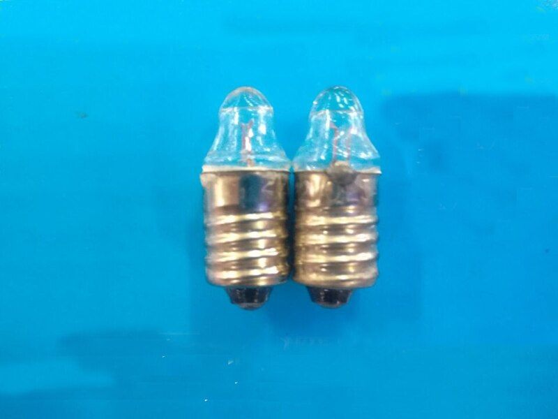 2.2V 0.25A E10 Pen Crystal Bulb Flashlight Bulb Lamp Miniature Light Experimental Lighting 25pcs